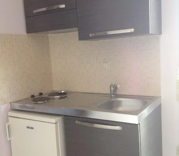 Apartman Pansion Eleni *