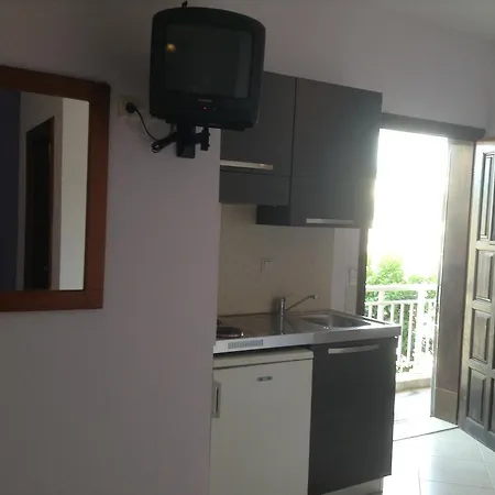 Pansion Eleni Amoliani