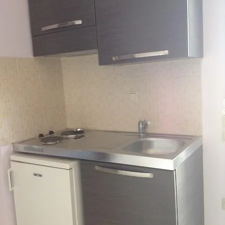 Apartament Pansion Eleni *