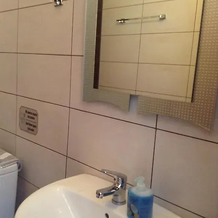 Pansion Eleni Apartament *